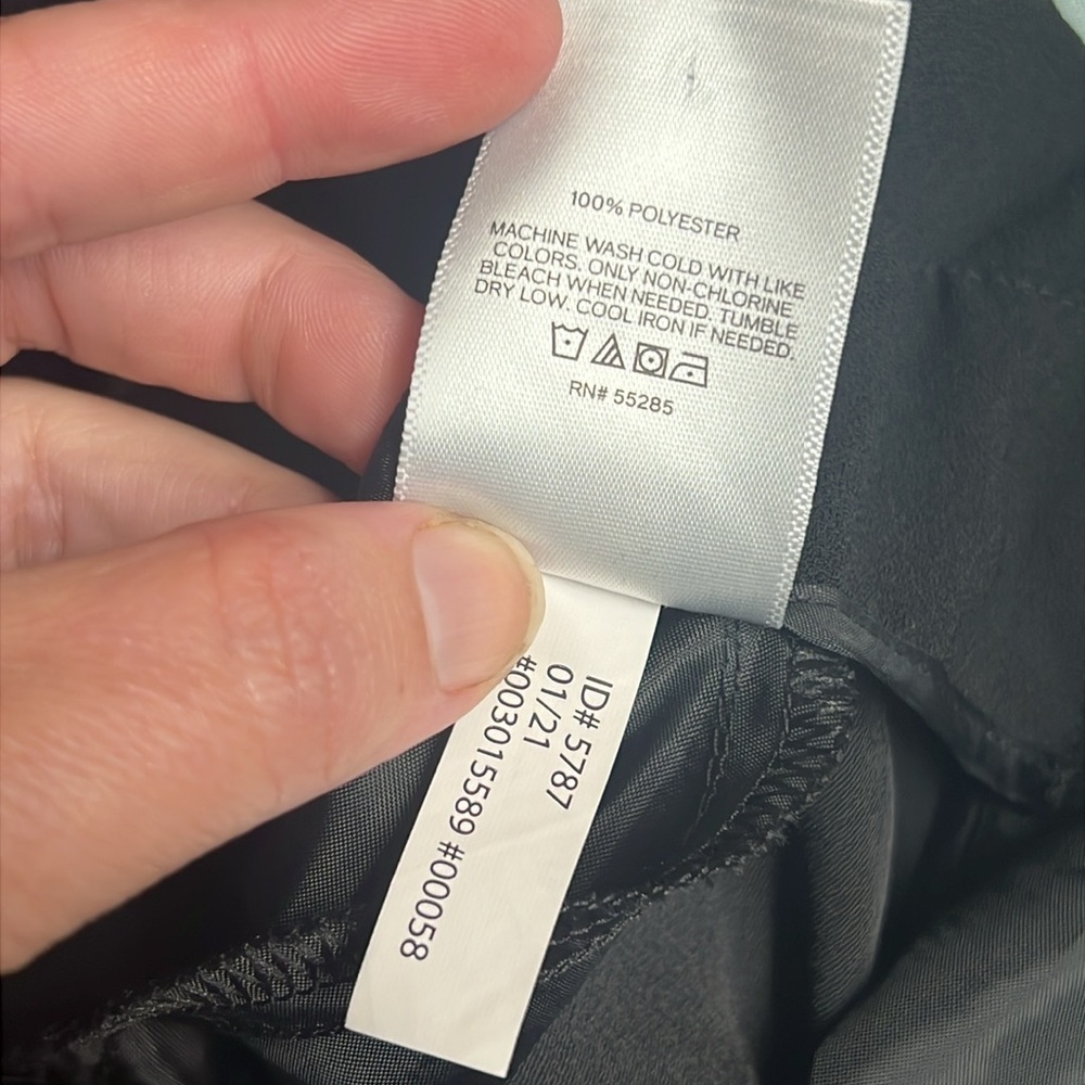 Express Super High Rise Pleated Shorts - Picture 12 of 12